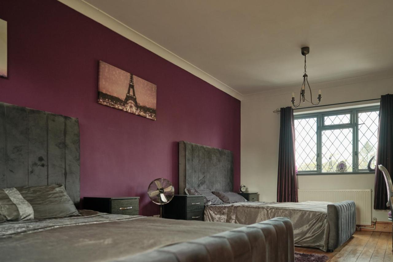 Modern Spacious House - Sleeps 16, Free Parking, Sun Terrace Nuneaton Exterior photo